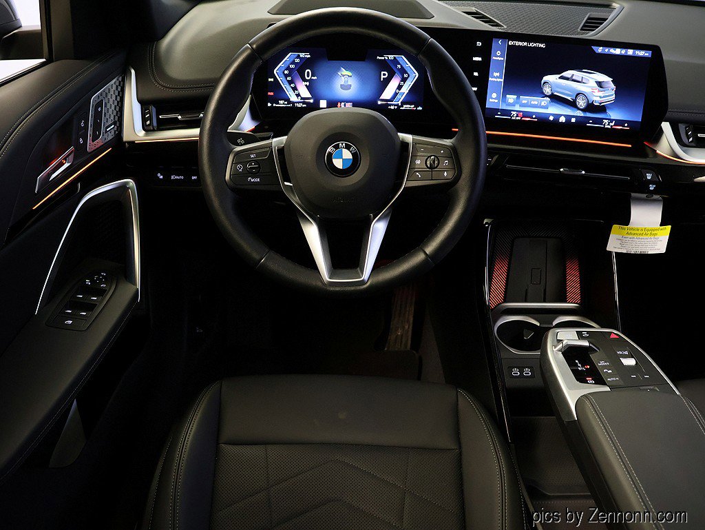 Used 2025 BMW X1 xDrive28i w/ Premium Package image 15