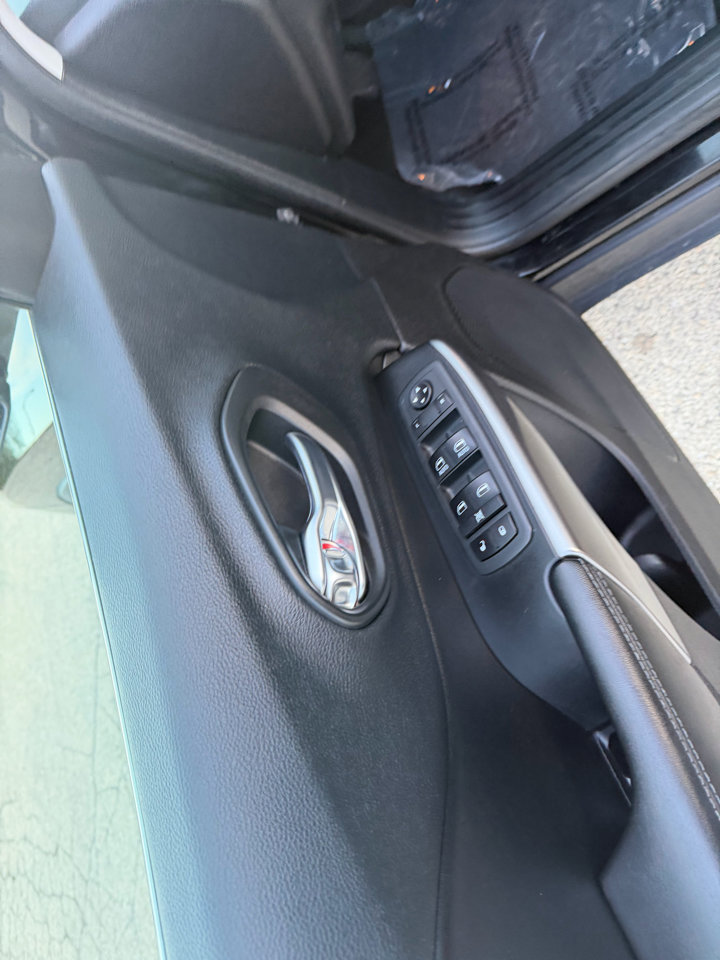 Used 2020 Jeep Cherokee Latitude Plus w/ Cold Weather Group image 10