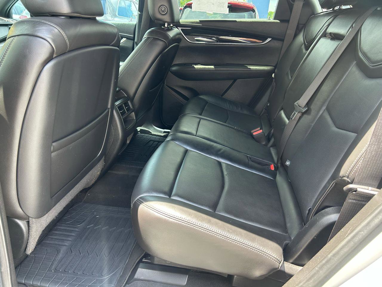 Used 2020 Cadillac XT5 Premium Luxury FWD image 13