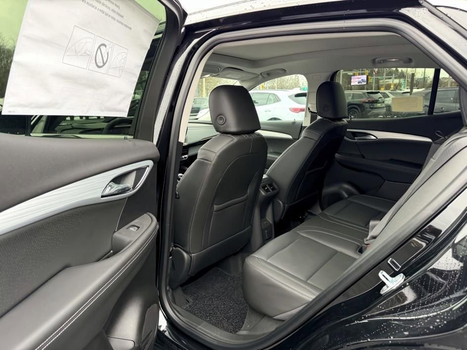 New 2026 Buick Envision Avenir image 9