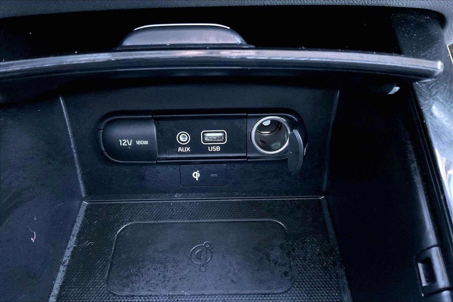 Used 2019 Kia Sorento SX image 16