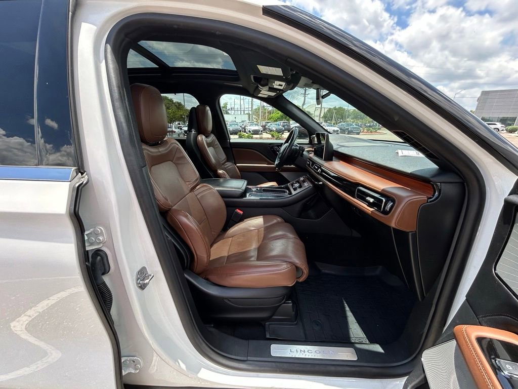 Used 2021 Lincoln Aviator Reserve w/ Equipment Group 202A AWD/4WD image 44
