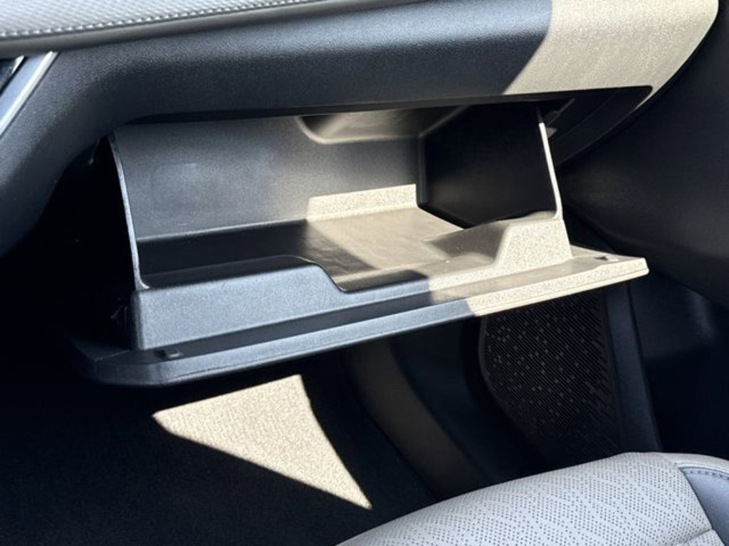 Used 2025 Chevrolet Equinox LT w/ Convenience Package II FWD image 49