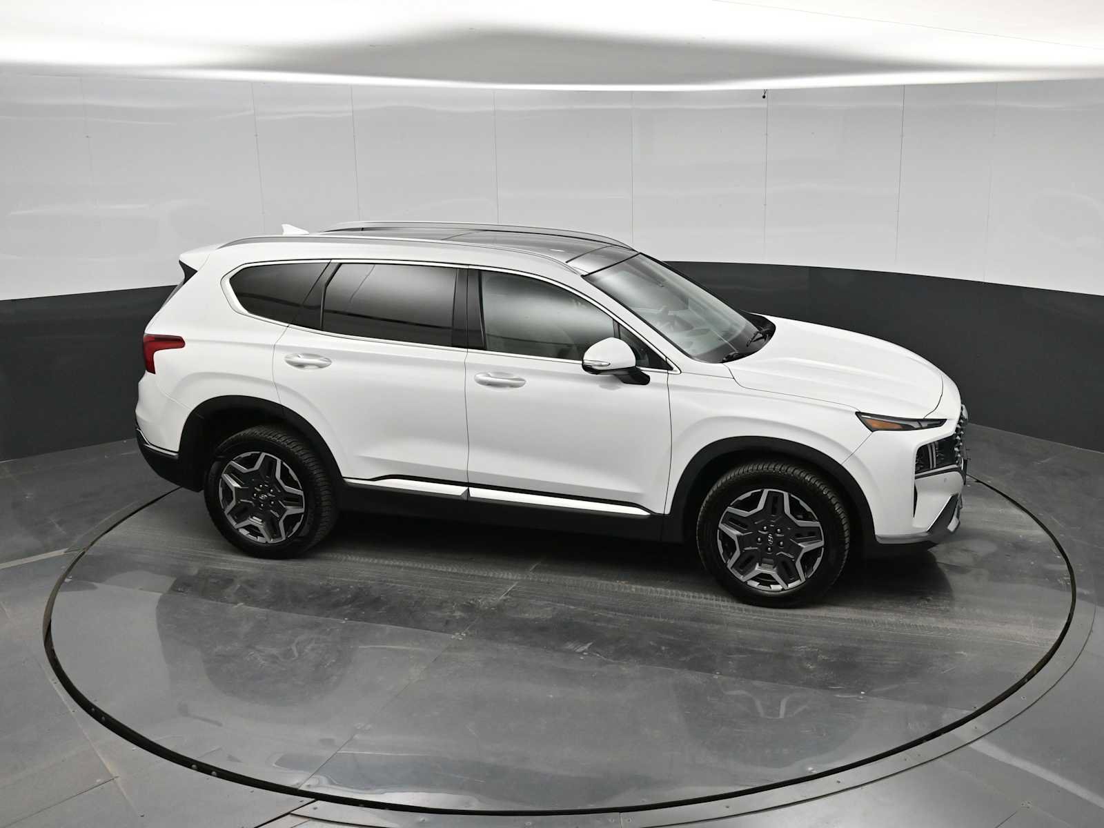 Used 2023 Hyundai Santa Fe Limited AWD/4WD image 24