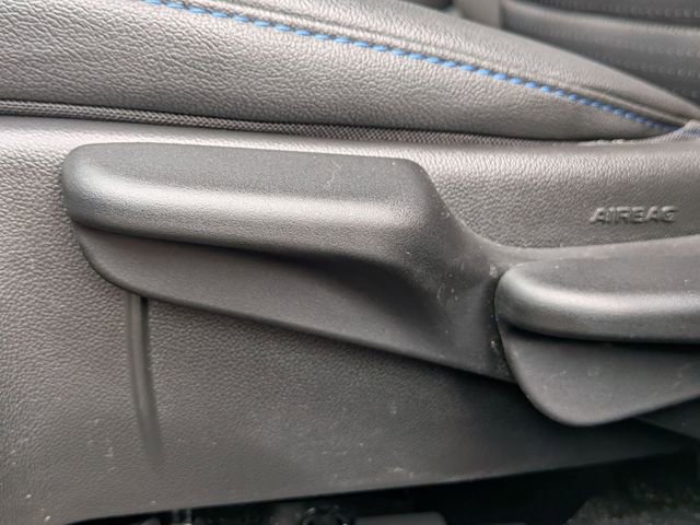 Used 2025 Chevrolet Trax LT w/ LT Convenience Package image 13