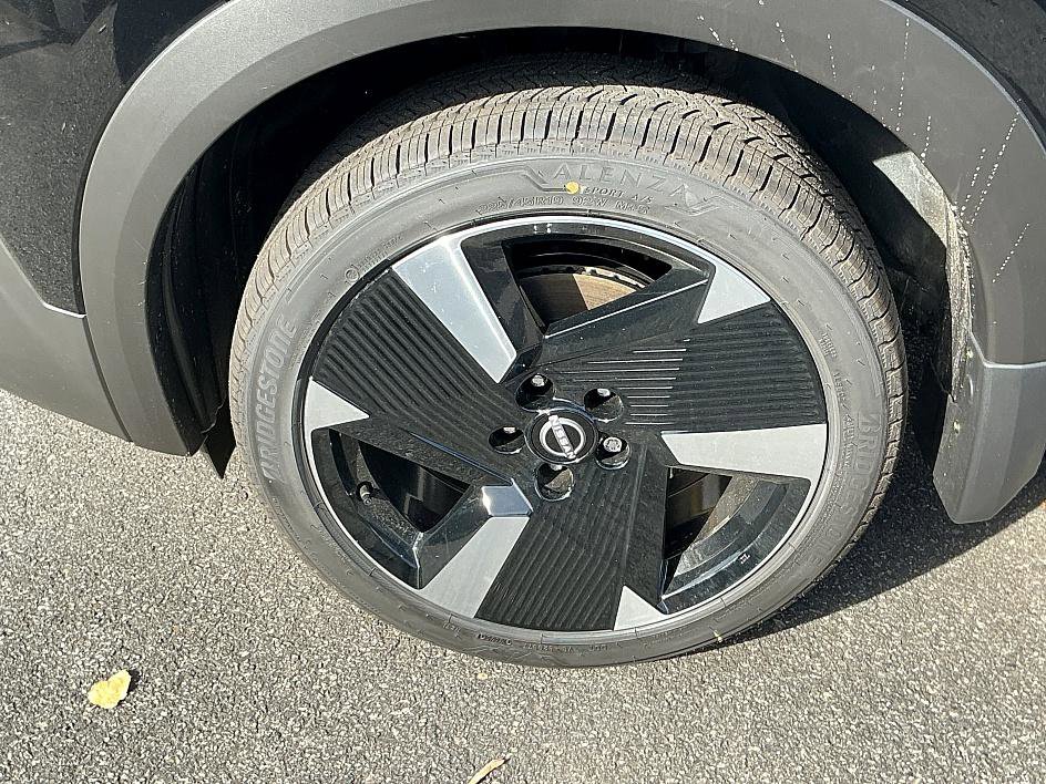 New 2026 Nissan Kicks SR image 7