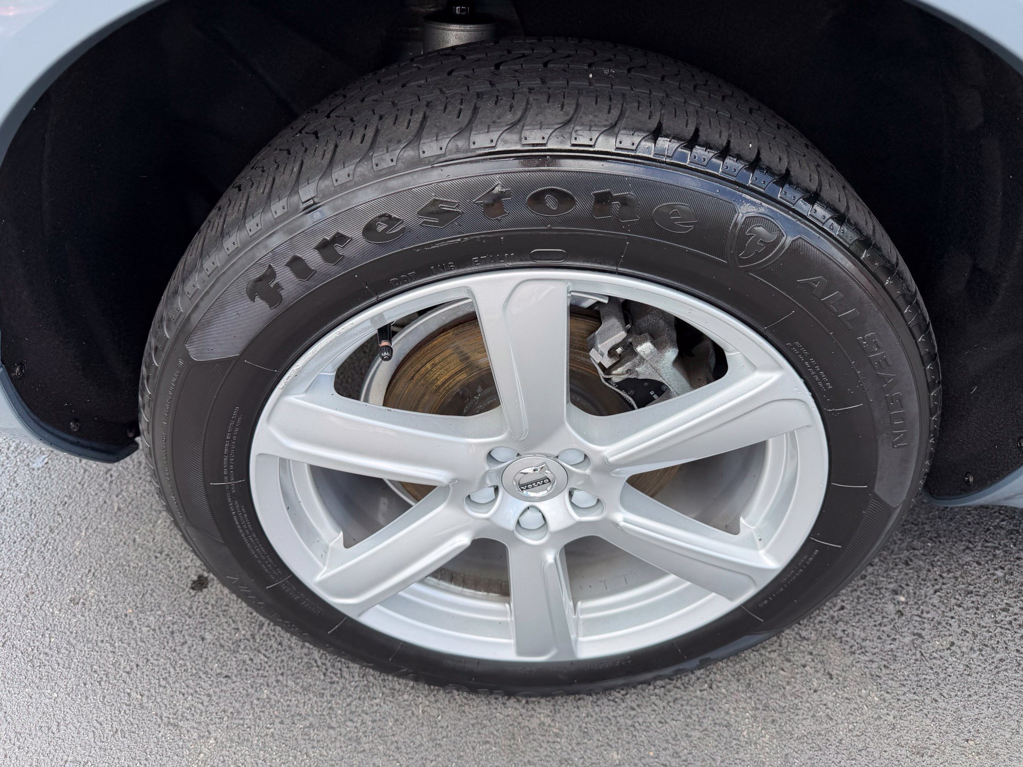 Used 2022 Volvo XC90 T5 Momentum AWD/4WD image 9