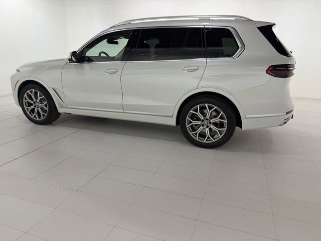 Certified 2024 BMW X7 xDrive40i AWD/4WD image 2