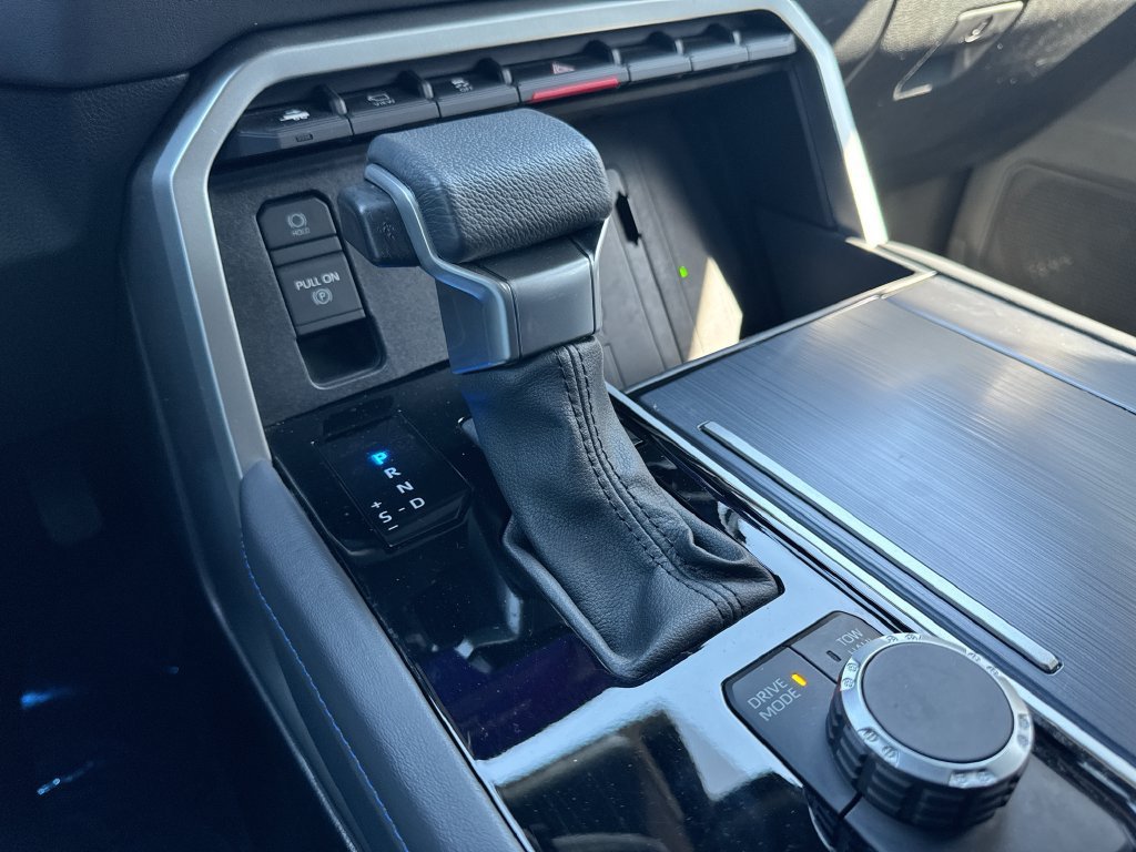 Used 2024 Toyota Sequoia Platinum RWD image 29