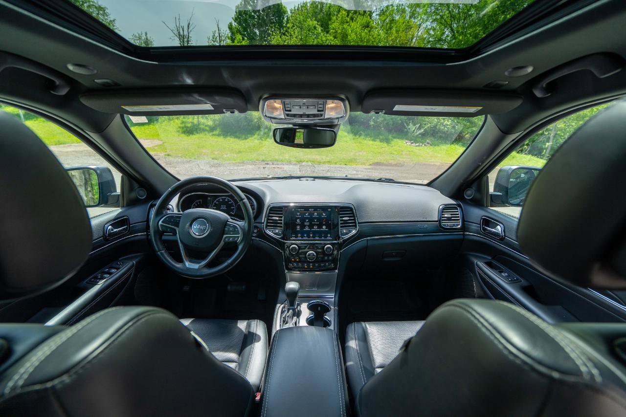 Used 2021 Jeep Grand Cherokee Limited AWD/4WD image 13