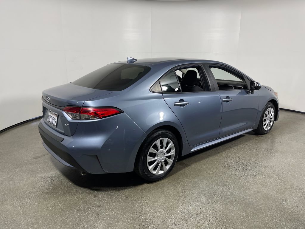 Certified 2020 Toyota Corolla LE FWD image 3