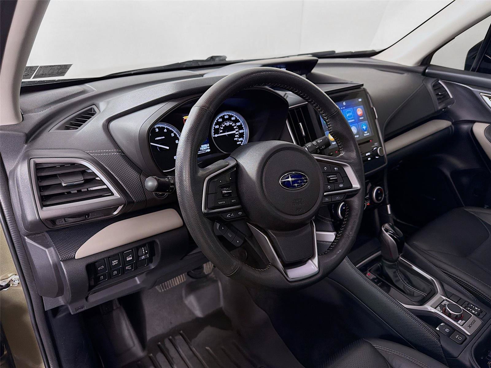 Used 2023 Subaru Forester Limited AWD/4WD image 16
