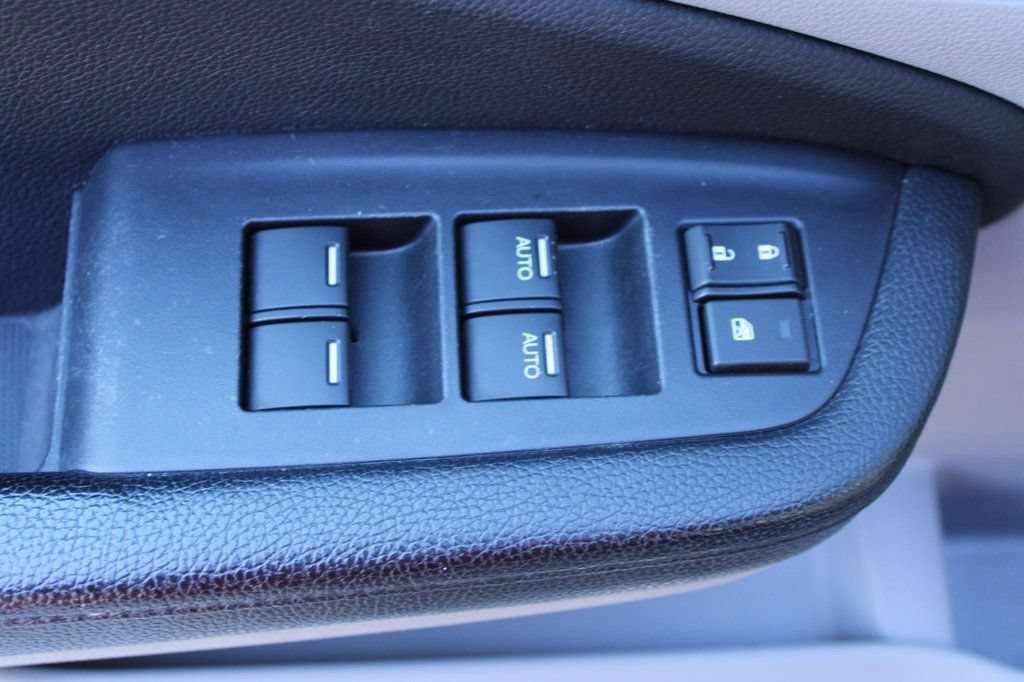 Used 2016 Honda Pilot Touring image 27