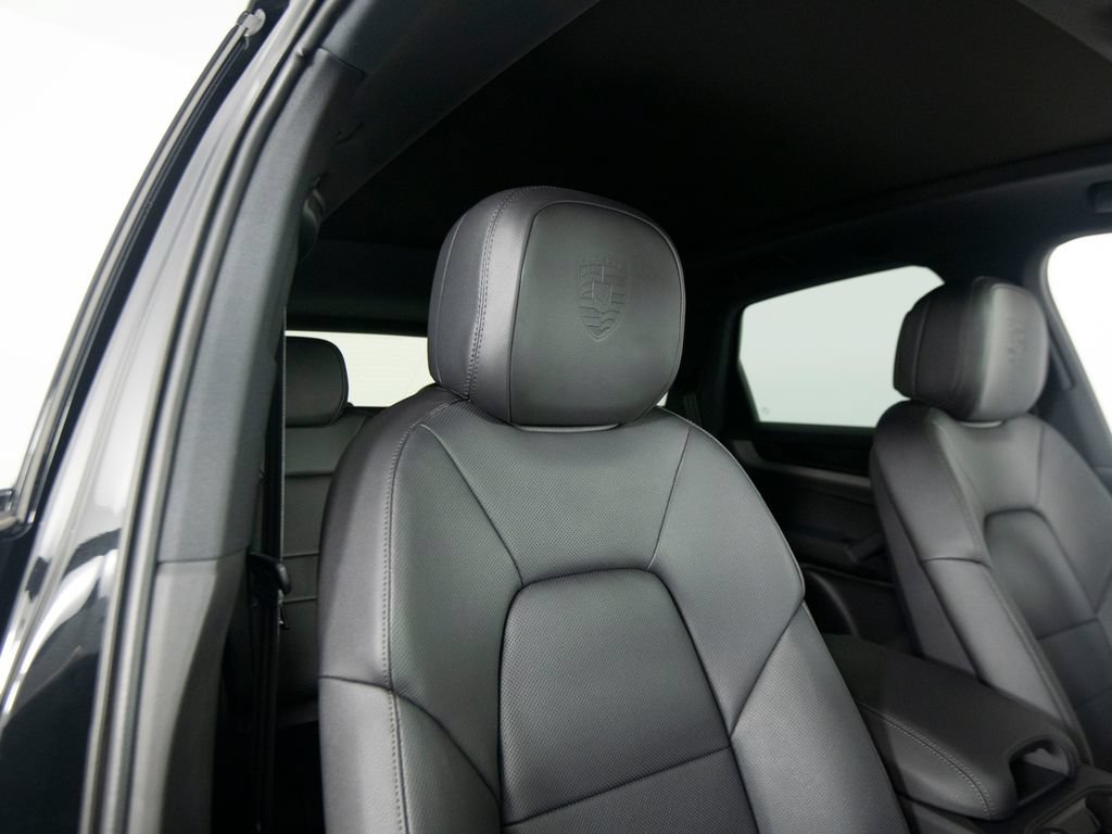 New 2026 Porsche Cayenne AWD/4WD image 38