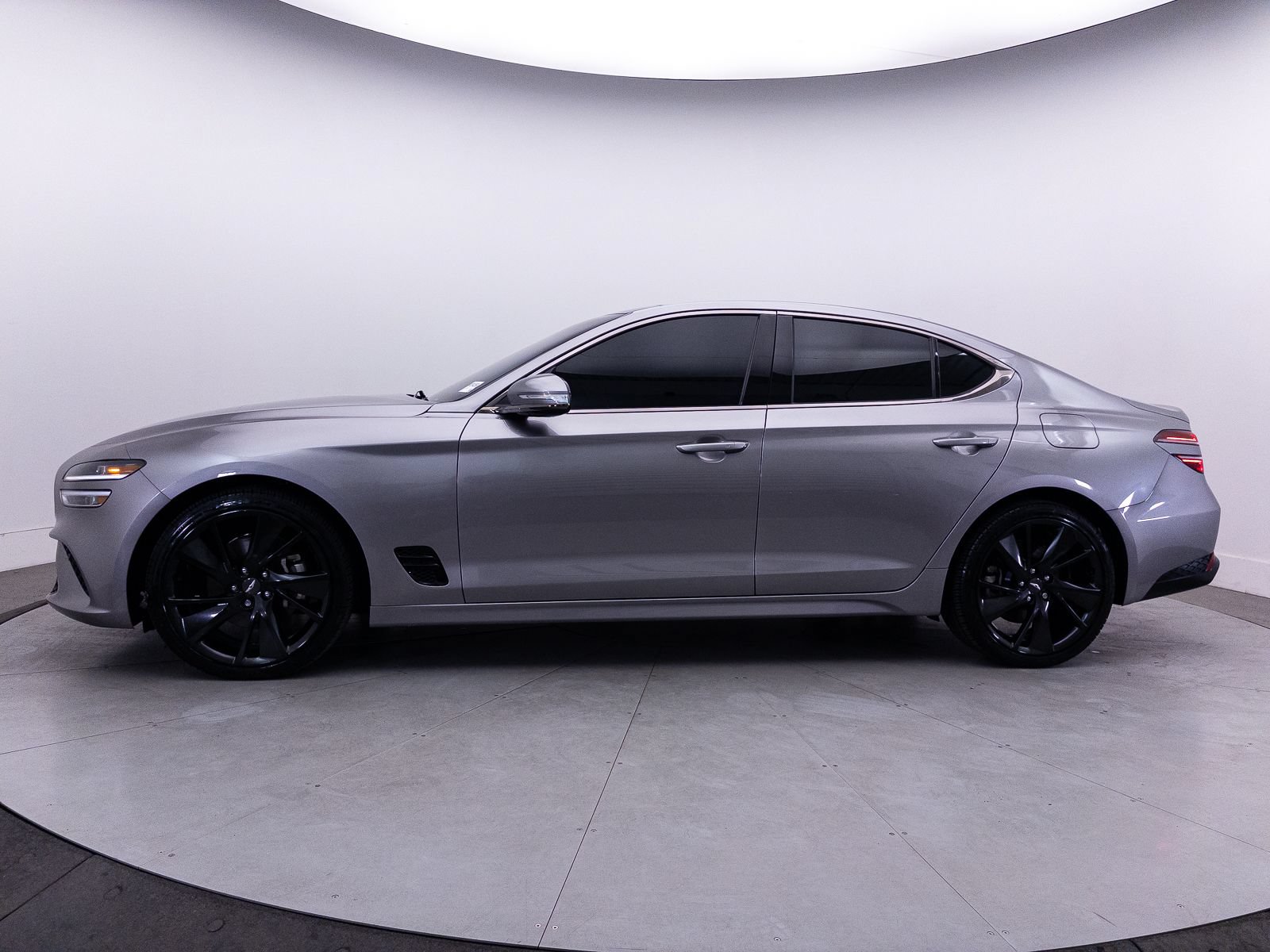 Used 2023 Genesis G70 2.0T w/ Sport Prestige Package RWD image 42
