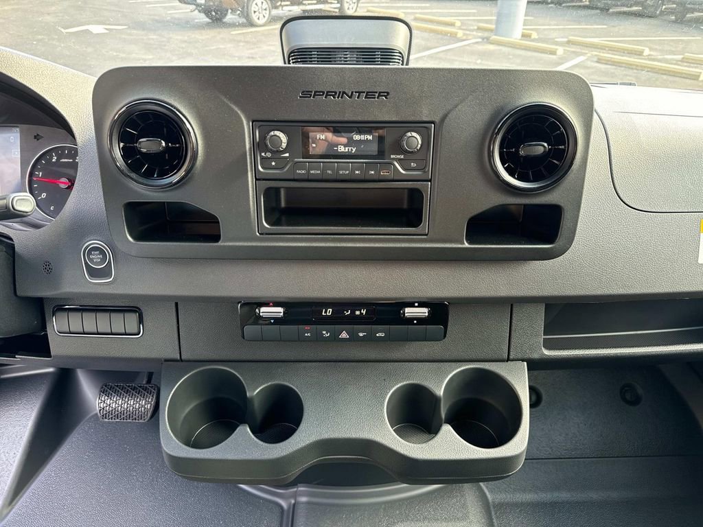 New 2025 Mercedes-Benz Sprinter 2500 image 24