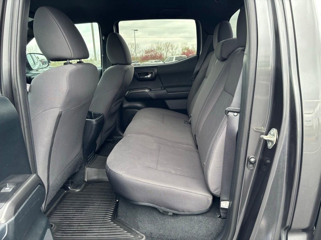 Used 2017 Toyota Tacoma TRD Off-Road w/ Tow Package (A/T) image 16