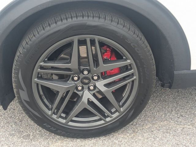Used 2025 Ford Explorer ST image 13