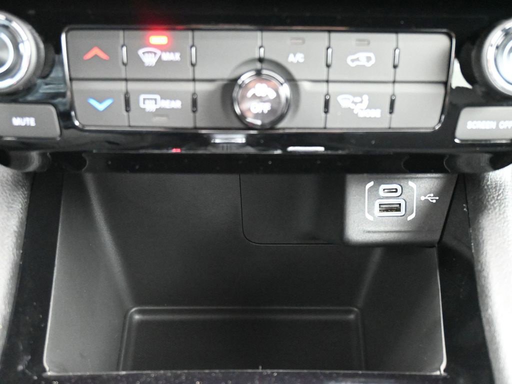 New 2026 Jeep Compass Latitude image 23