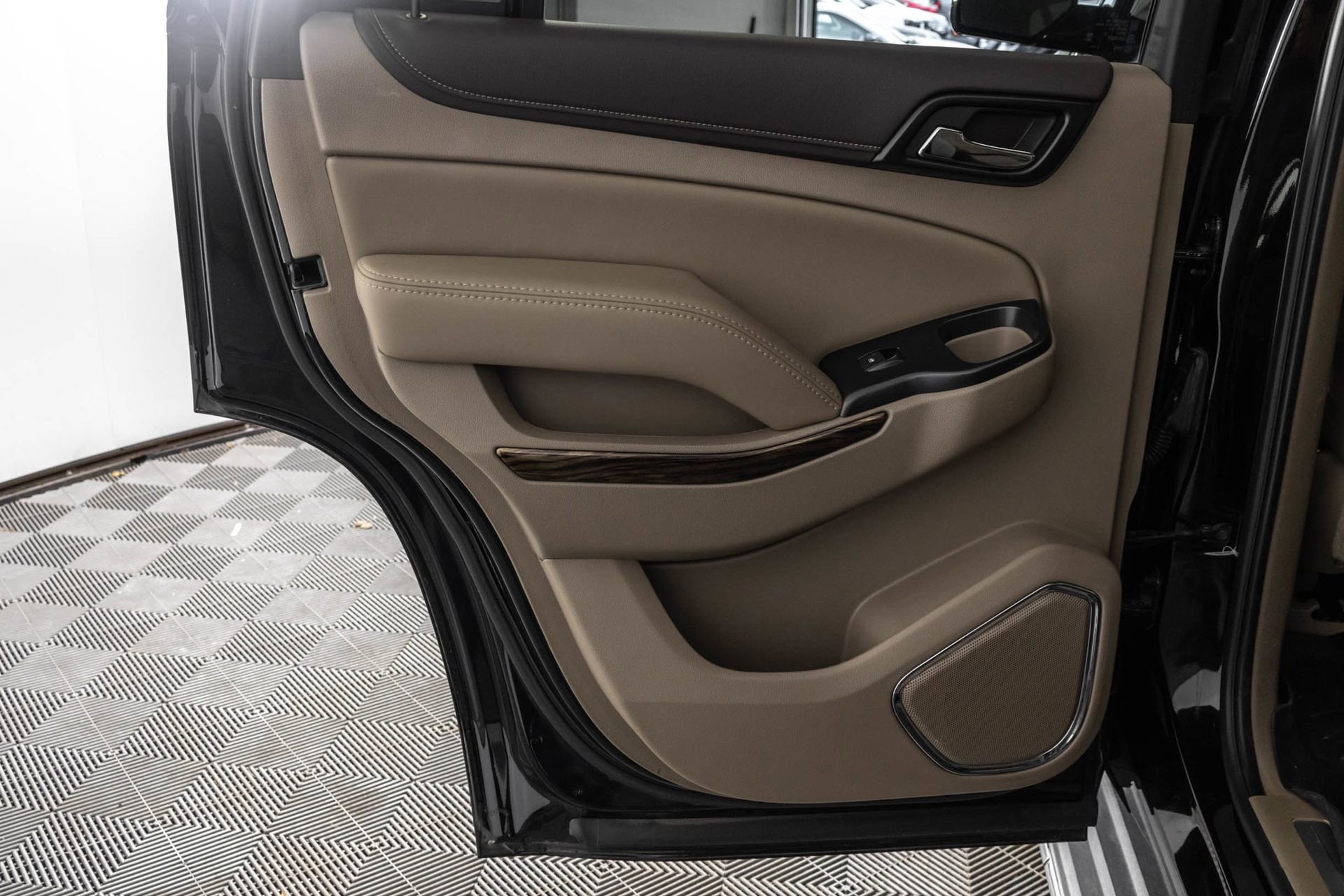 Used 2019 GMC Yukon SLT AWD/4WD image 43