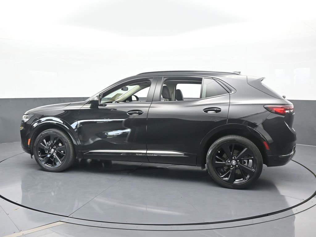 Used 2023 Buick Envision Essence w/ Technology Package I image 3