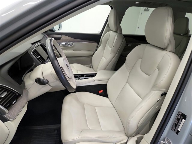 Used 2024 Volvo XC90 B5 Plus image 18
