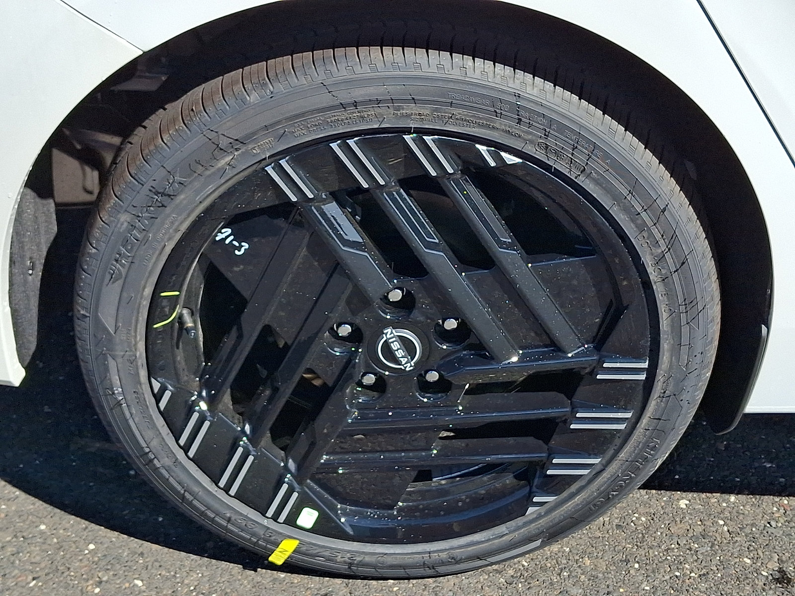 New 2027 Nissan Sentra SR w/ SR All Weather Package FWD image 6
