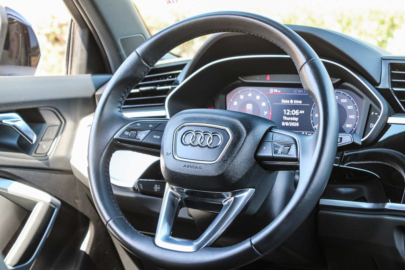 Used 2020 Audi Q3 2.0T Premium Plus w/ Premium Plus Package AWD/4WD image 19