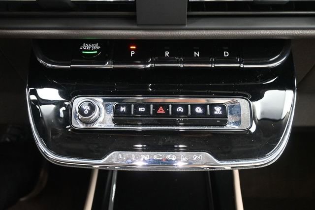 Used 2023 Lincoln Corsair AWD image 17