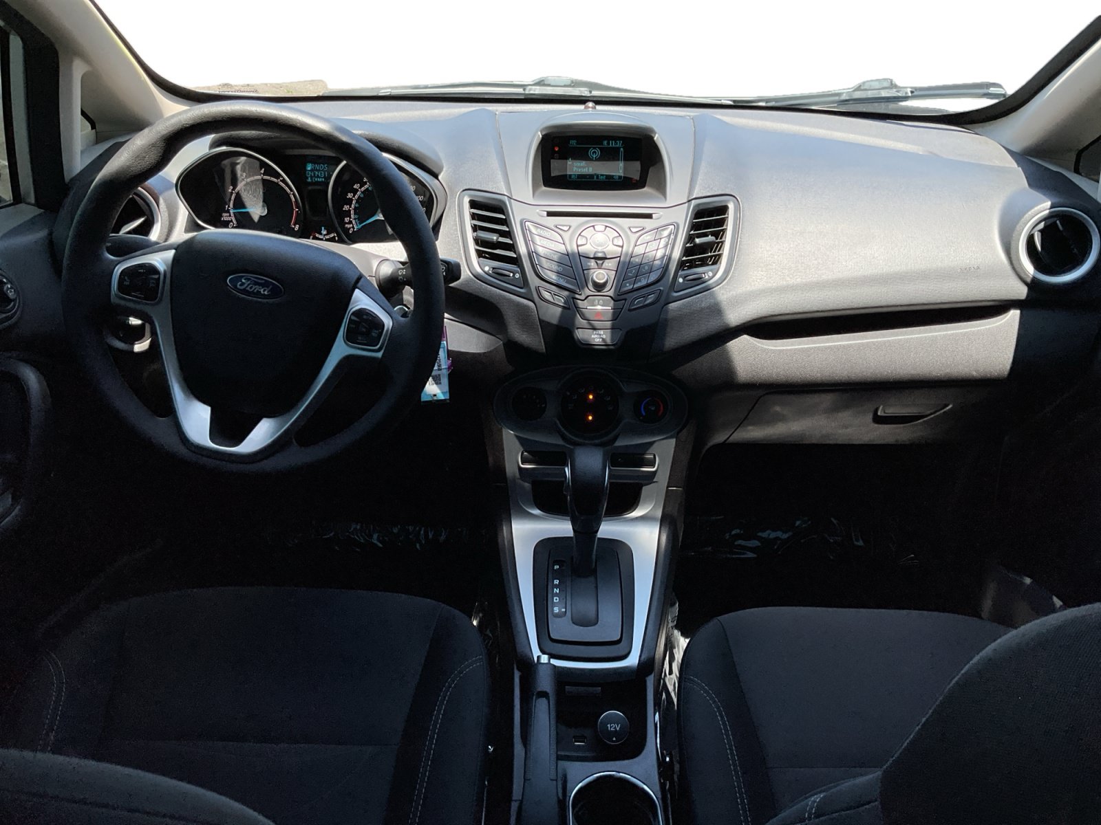 Used 2017 Ford Fiesta SE FWD image 10