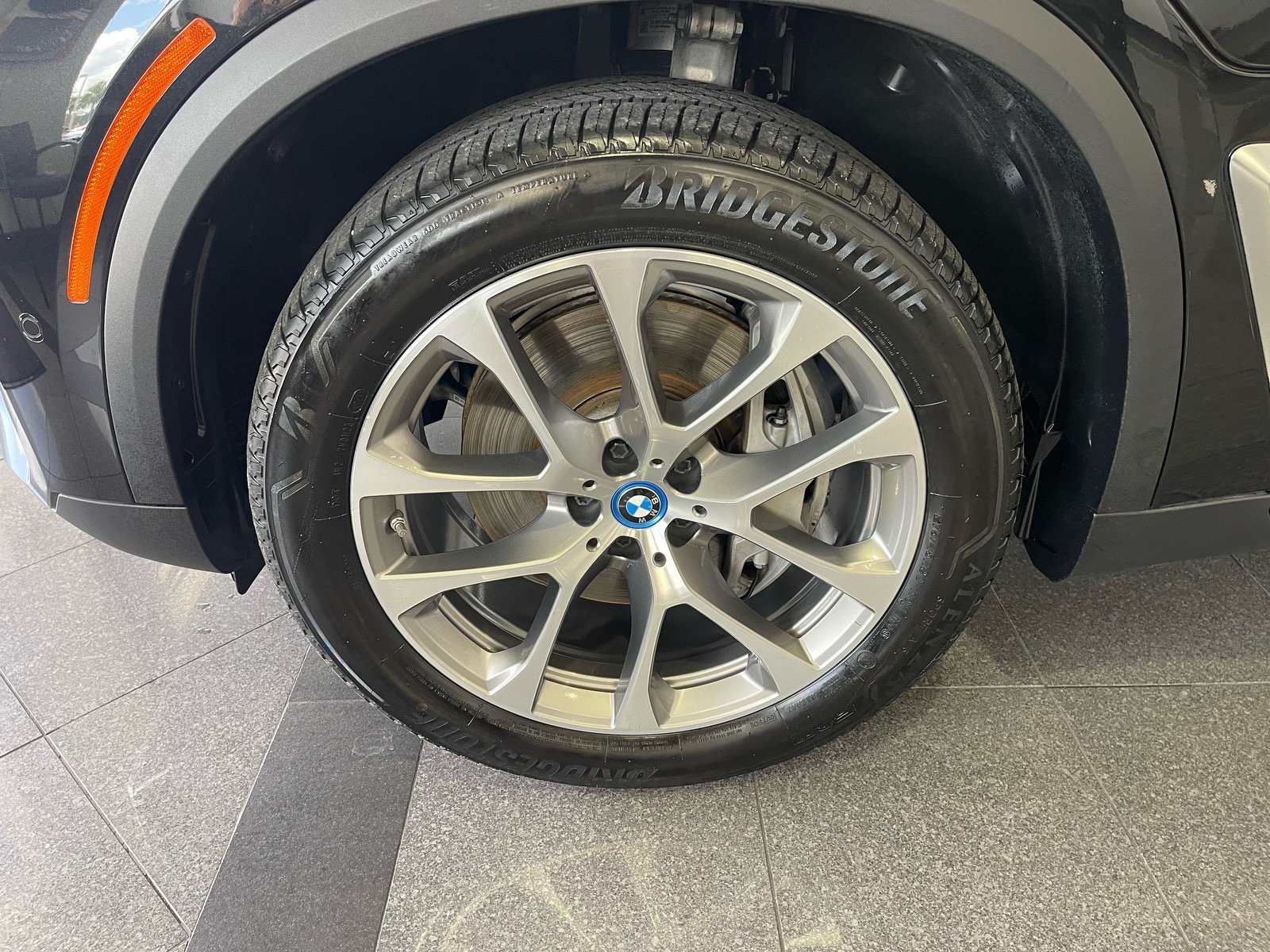 Used 2024 BMW X5 xDrive50e AWD/4WD image 22