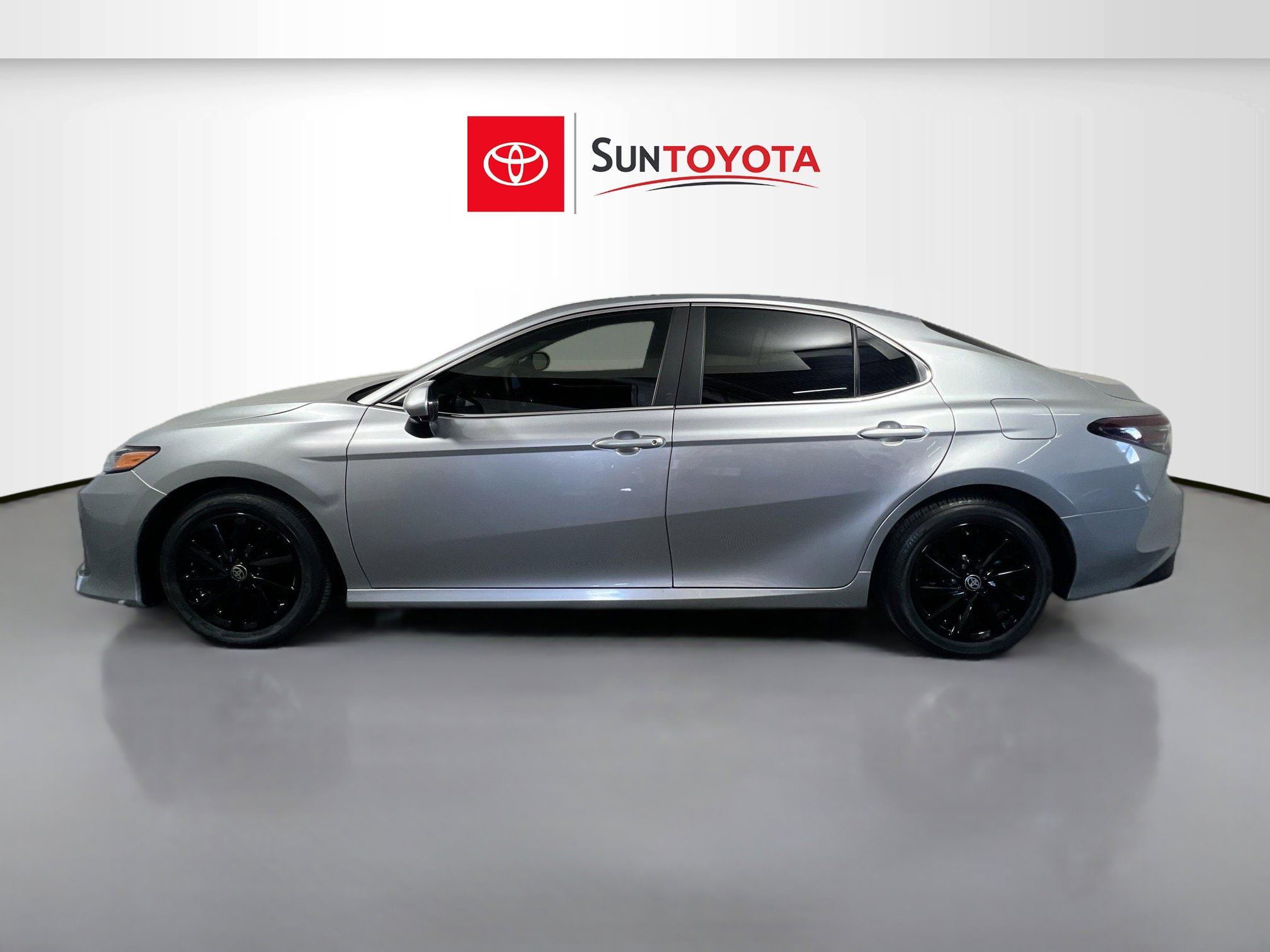 Used 2024 Toyota Camry LE image 7