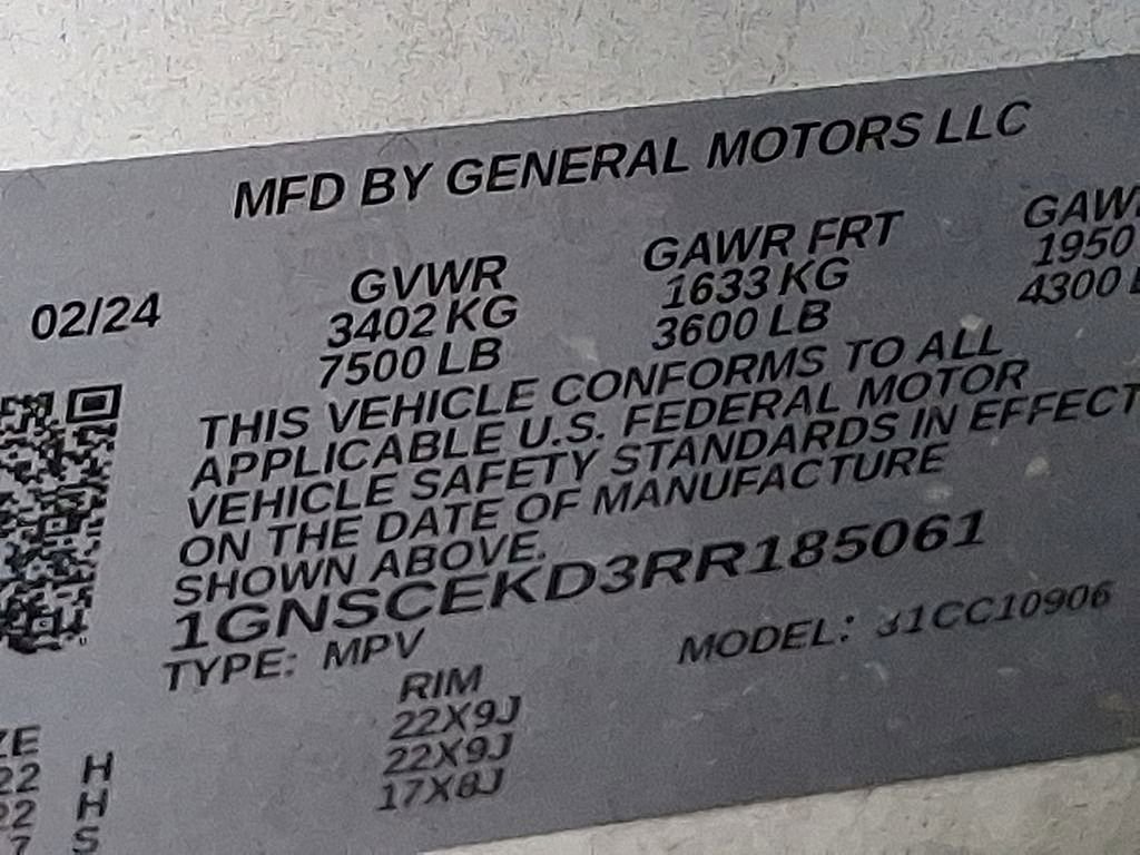 Used 2024 Chevrolet Suburban RST image 32