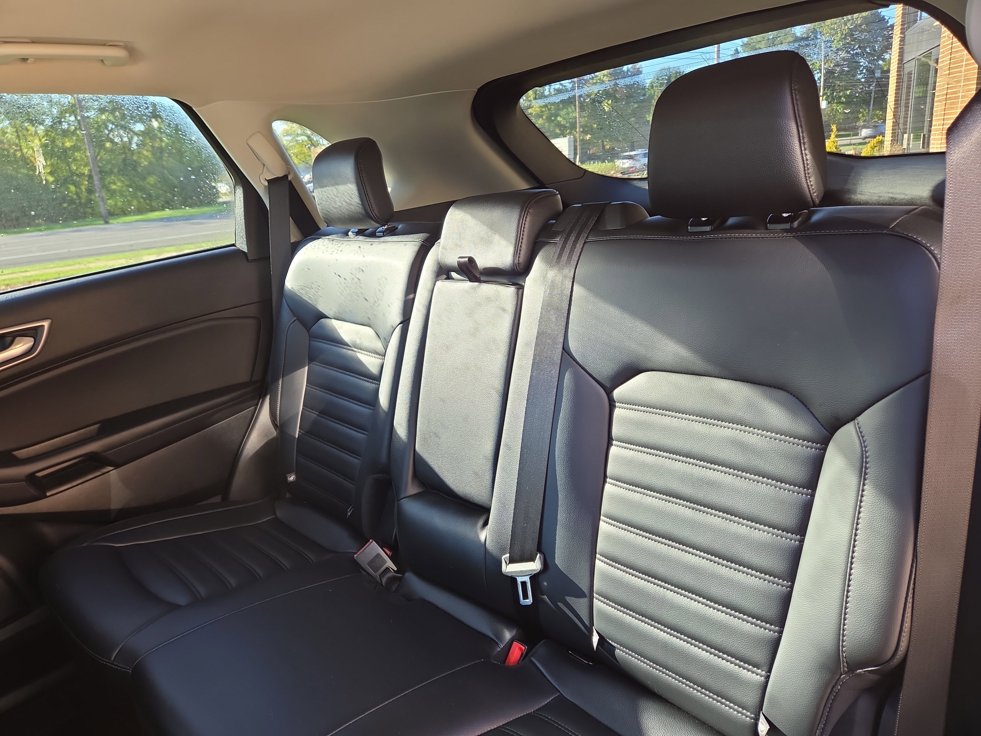 Used 2024 Ford Edge SEL image 13