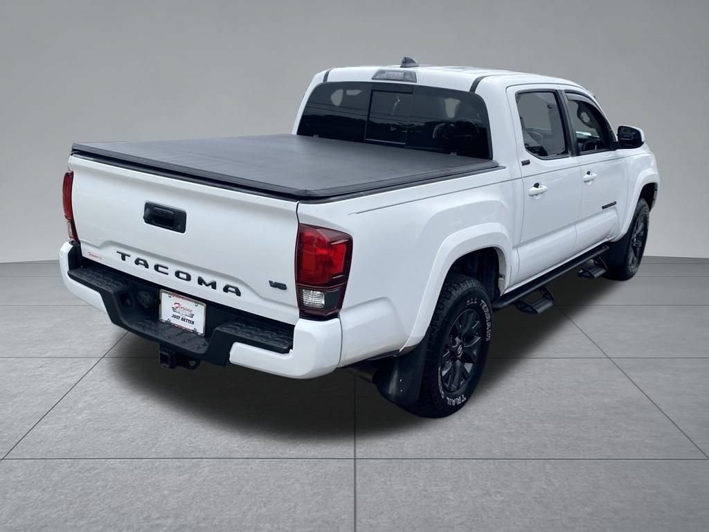 Used 2020 Toyota Tacoma SR5 RWD image 14
