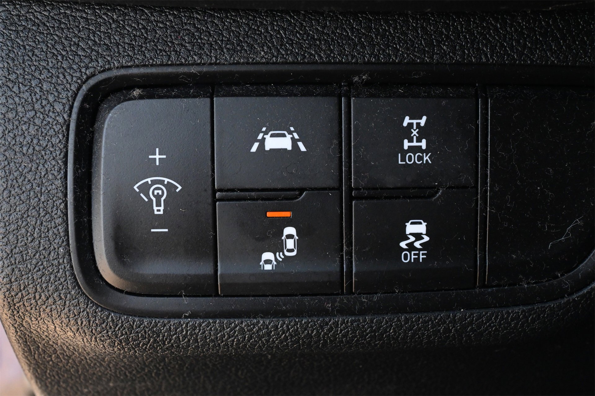 Used 2019 Hyundai Santa Fe SE image 14