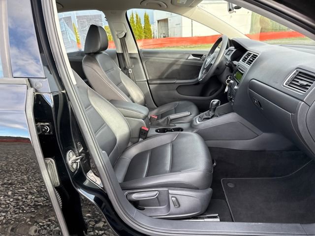 Used 2014 Volkswagen Jetta SE image 9