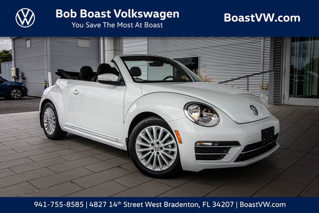 Used 2019 Volkswagen Beetle 2.0T SE FWD image 1