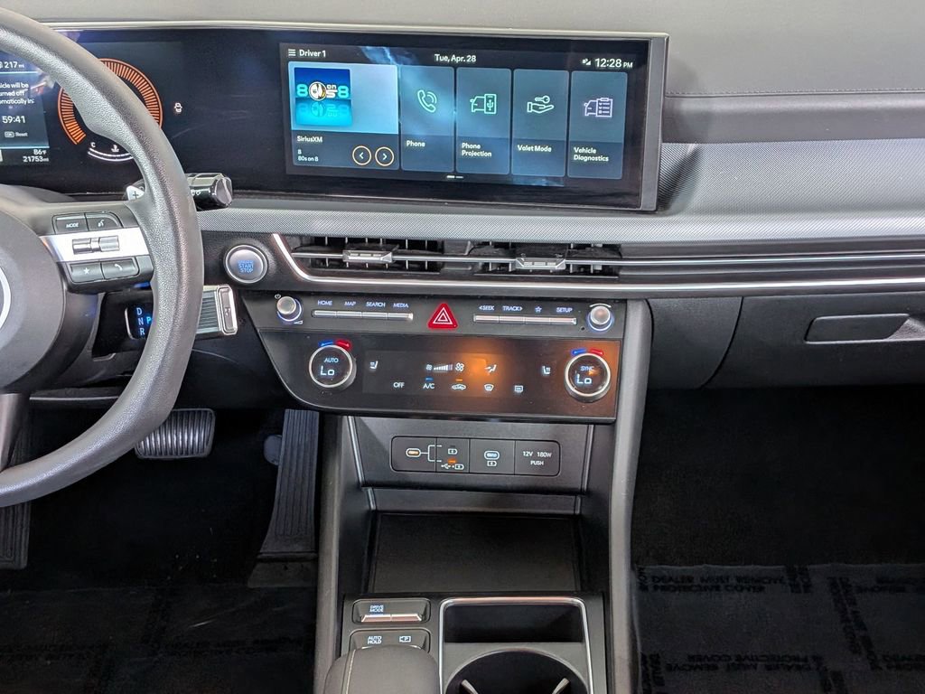 Used 2025 Hyundai Sonata SEL FWD image 19