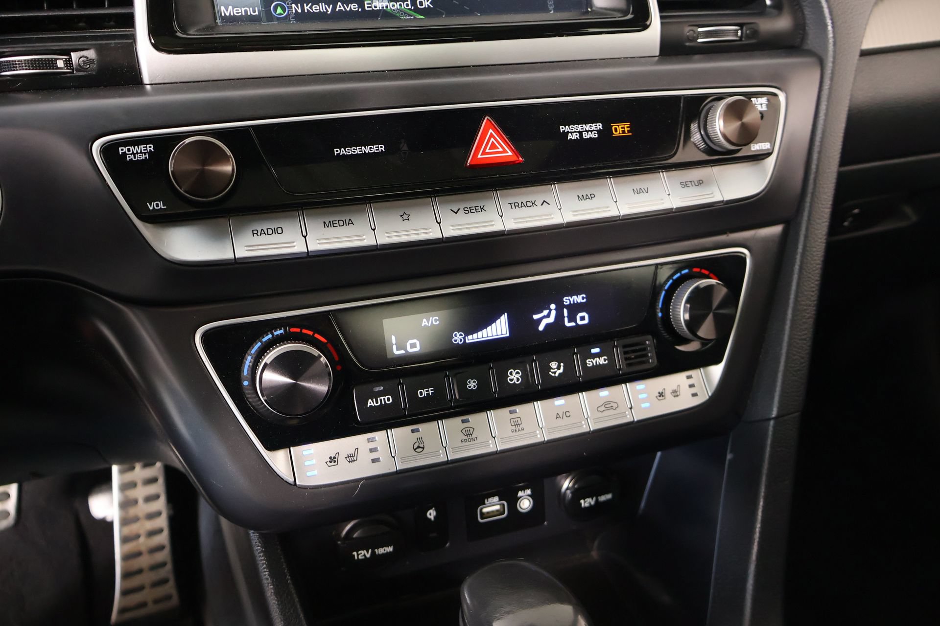 Used 2019 Hyundai Sonata Limited w/ Cargo Package FWD image 8