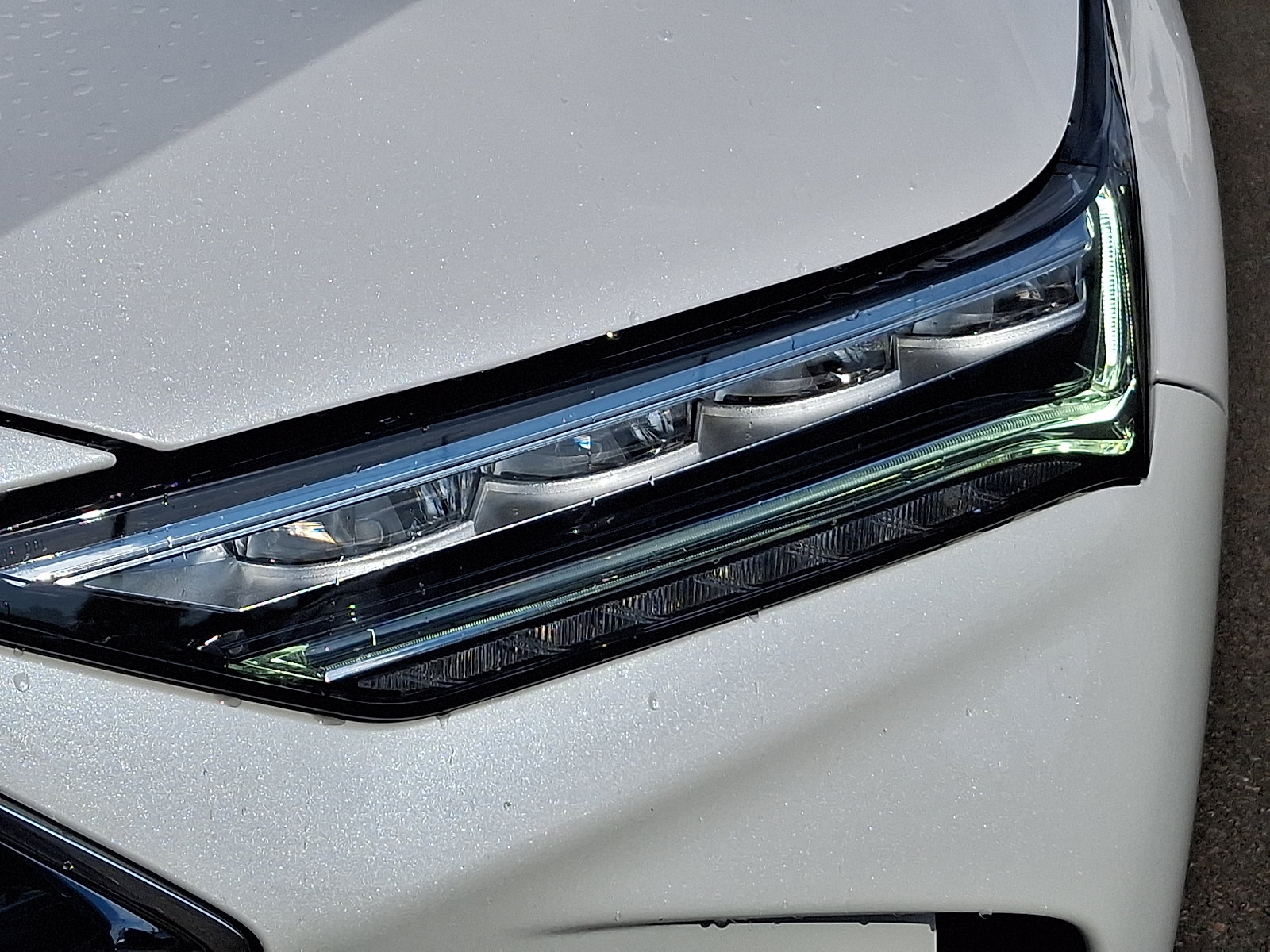 Certified 2026 Acura MDX SH-AWD image 9