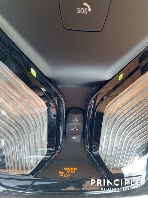 New 2023 BMW 330i Sedan w/ Convenience Package image 39