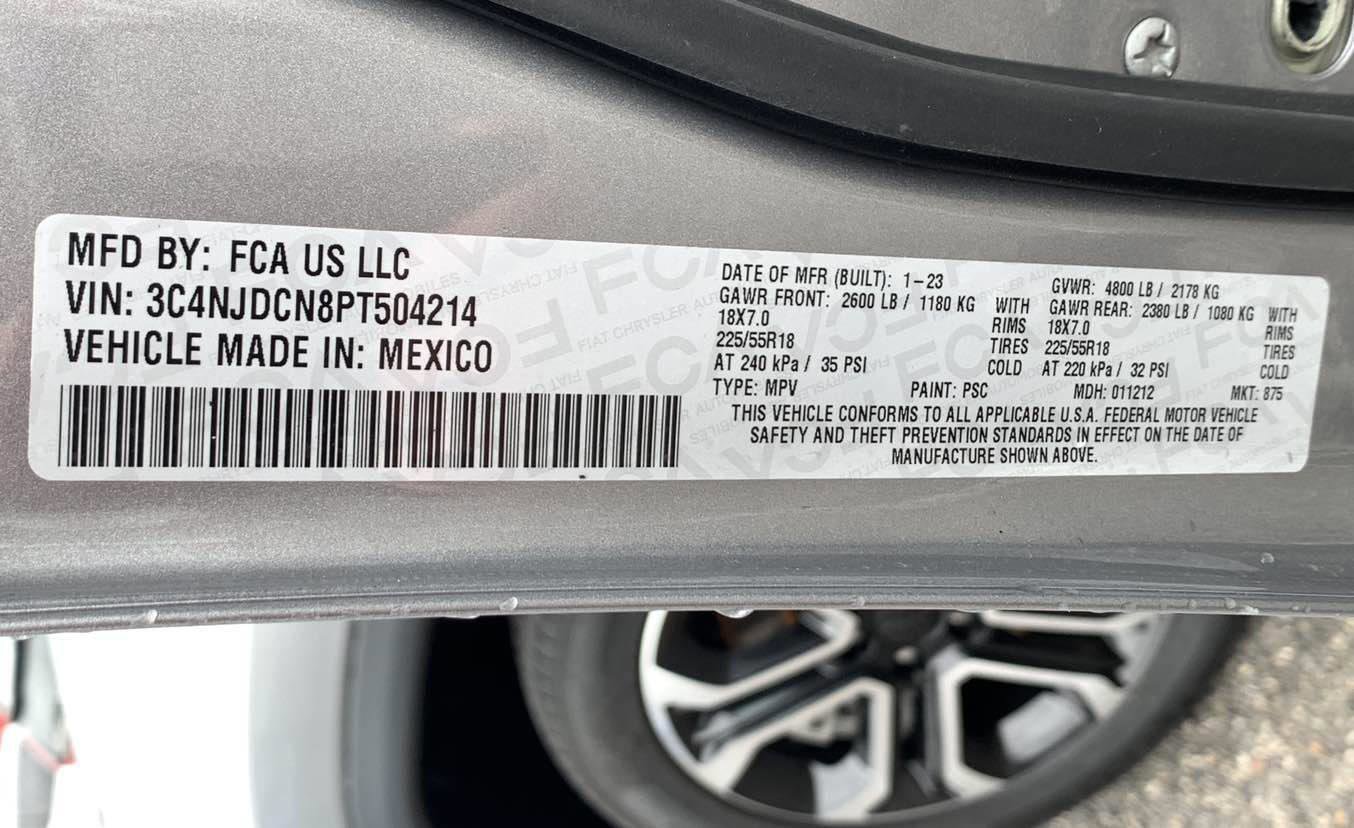 Used 2023 Jeep Compass Limited image 43