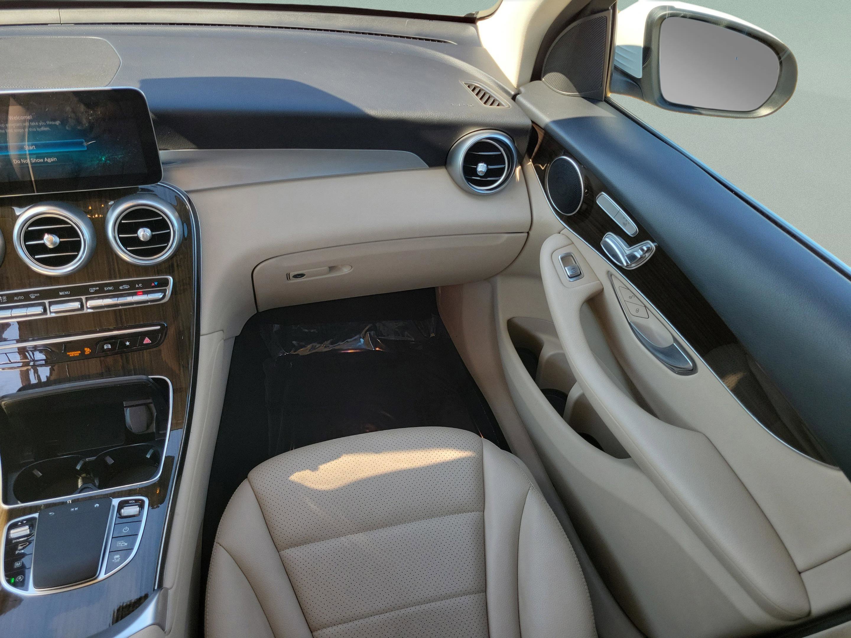 Used 2022 Mercedes-Benz GLC 300 image 10