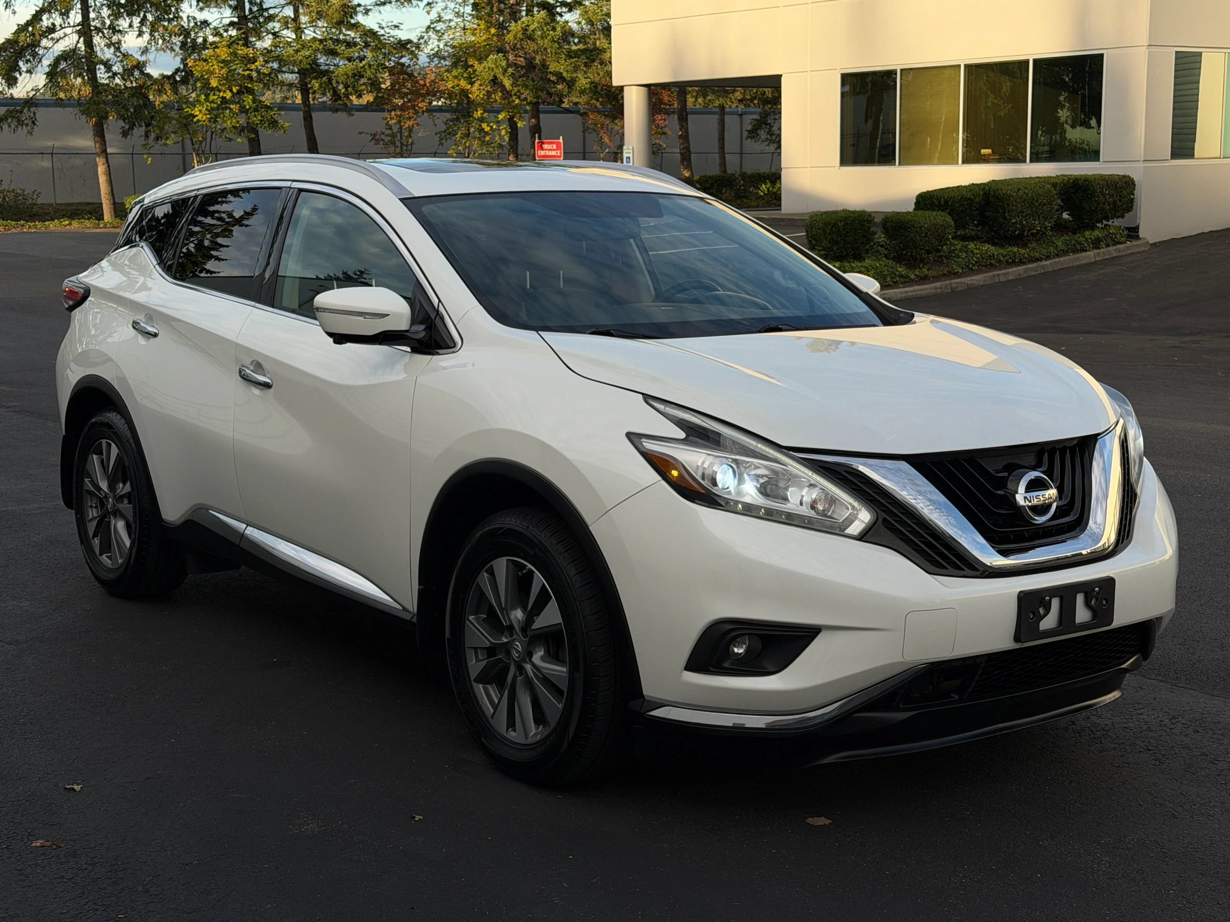 Used 2015 Nissan Murano SL w/ SL Technology Package AWD/4WD image 5