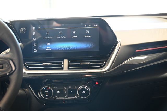 New 2026 Chevrolet Trax RS w/ Sunroof Package FWD image 14