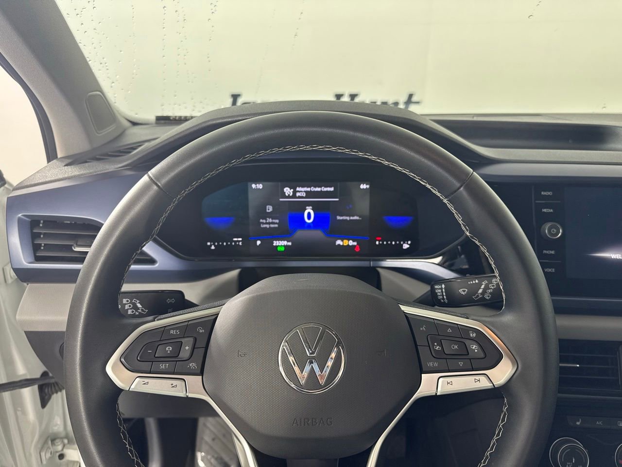 Used 2023 Volkswagen Taos SE image 20