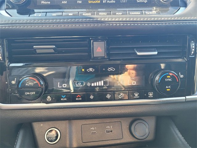 Used 2023 Nissan Rogue SL w/ SL Premium Package image 25