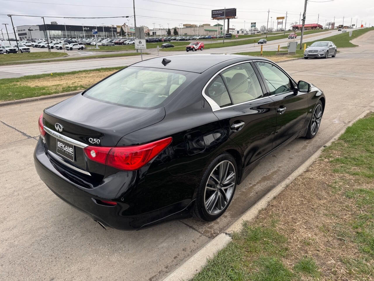 Used 2014 INFINITI Q50 Premium w/ Technology Package image 5