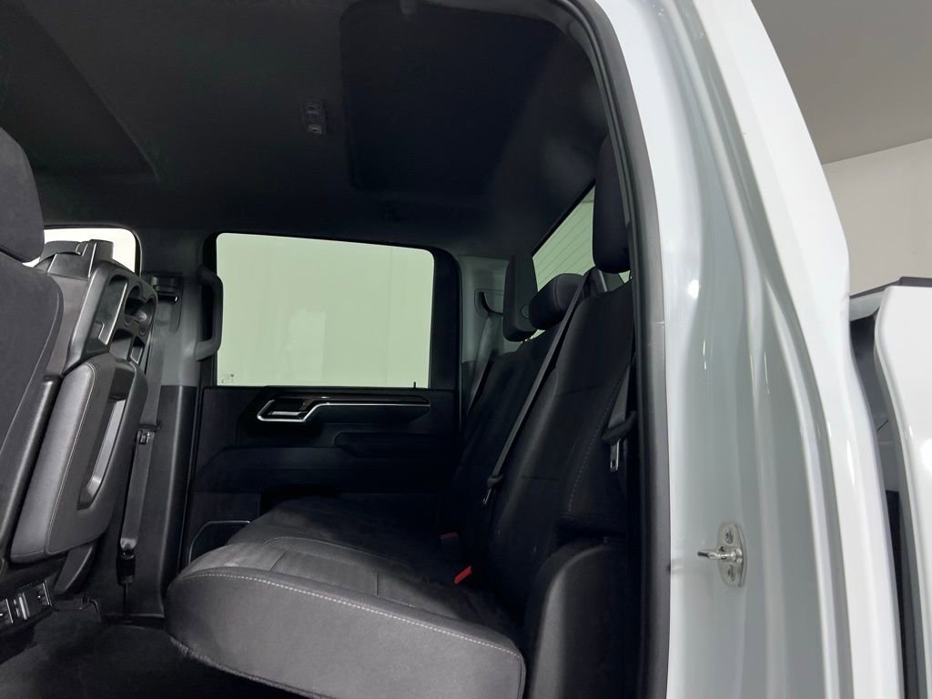 Used 2025 Chevrolet Silverado 3500 LT w/ Convenience Package image 25